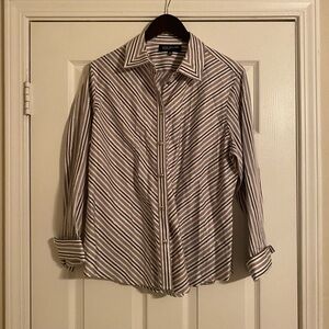 Jones New York Stripped Women’s Button DownShirt. Shimmer. XL.